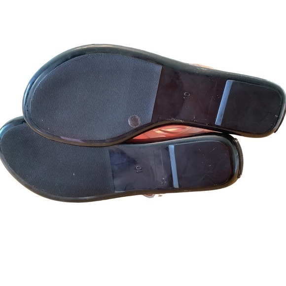 BCBGeneration “Calantha” GRAY/BEIGE T-STRAP JELLY SANDALS 10B NWOB - Picture 8 of 10